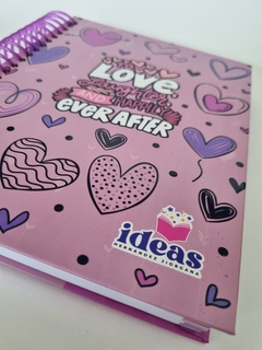 Libreta Francesa Love Corazones Morados en internet