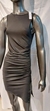 VESTIDO RUCHE RUEDO IRREGULAR