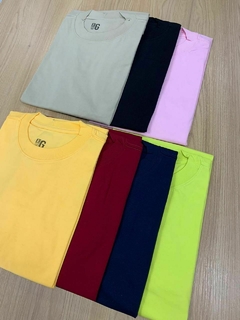 CAMISETA GOLA CARECA - Maria Eduarda Store
