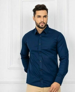 KIT DE CAMISAS SOCIAIS DE MANGA LONGA EM ALGODÃO na internet