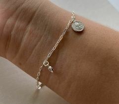 Pulseira de Prata Medalha de São Bento e Zircônia.