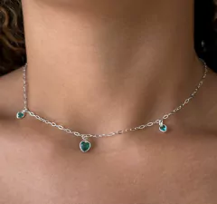 COLAR CHOCKER DE PRATA CORAÇÕES VERDE