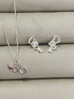 CONJUNTO DE PRATA BRINCO E PINGENTE TRÊS CORAÇÕES