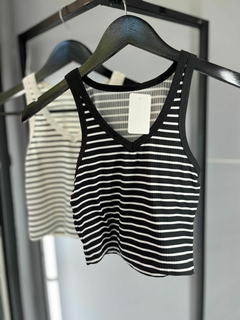 MUSCULOSA ESCOTE V en internet