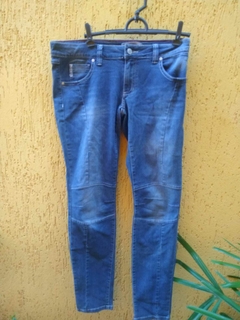Calça Jeans Skinny Feminina Azul Médio – Tamanho P (Veste 38) - comprar online