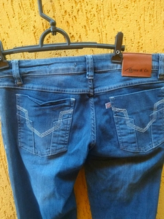 Calça Jeans Skinny Feminina Azul Médio – Tamanho P (Veste 38) - loja online