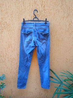 Imagem do Calça Jeans Skinny Destroyed Feminina - Tamanho 36