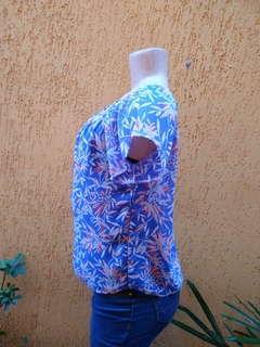 Blusa Feminina Boho Floral Azul e Branco - Tamanho M - loja online