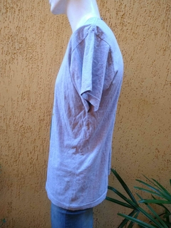 Camiseta Cinza com Estampa Gucci Bee Tamanho G - loja online