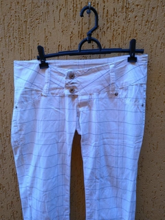 Calça Quadriculada Branca e Preta - Tamanho 38 - Tio Apu Store