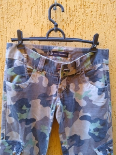 Calça Cargo Camuflada Cinza e Verde - Tamanho 38 - loja online