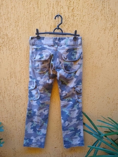 Calça Cargo Camuflada Cinza e Verde - Tamanho 38