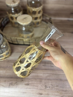 Botella de vidrio con fibra natural - comprar online