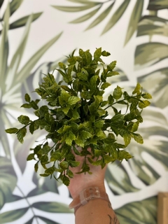 Maceta con planta artificial - comprar online