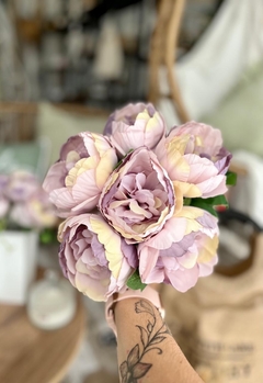Atado de Peonias