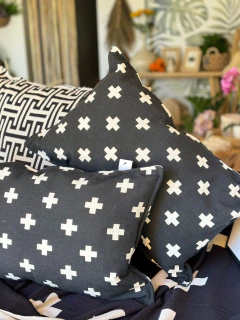 Almohadon + cross - comprar online