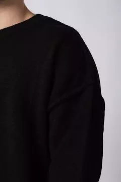 Sweater Over Zuri Negro - tienda online