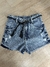 Short jeans com cinto
