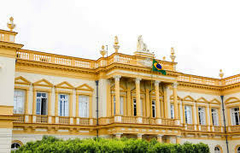 "Descubra o charme e a história do Palácio da Justiça em Manaus, um tesouro arquitetônico no coração da Amazônia! Venha mergulhar em uma viagem ao passado, explorando esse monumento que combina beleza clássica e cultura brasileira. Surpreenda-se com suas 