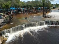 Um passeio para os amantes da natureza e aventura! Navegue pelos rios Negro e Solimões, explore a união das águas, pratique canoagem em igarapés, e conheça as encantadoras praias de água doce de Iranduba, com paradas para relaxamento e banho.

