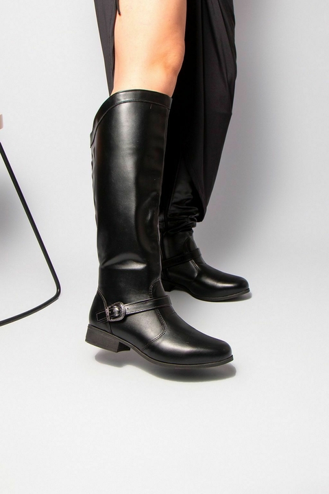 Bota montaria