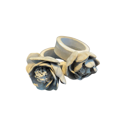 Dupla de Anéis de Guardanapo em Flor de Cerâmica - comprar online