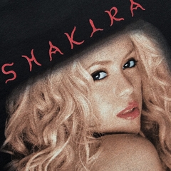 Imagem do Camiseta Shakira - Laundry Service Tour 2002/2003