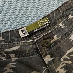 Bermuda Cargo Camuflada Lee na internet