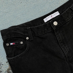 Calça Jeans Tommy Hilfinger na internet