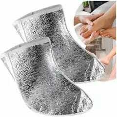 Par de botas metalizadas com isomanta