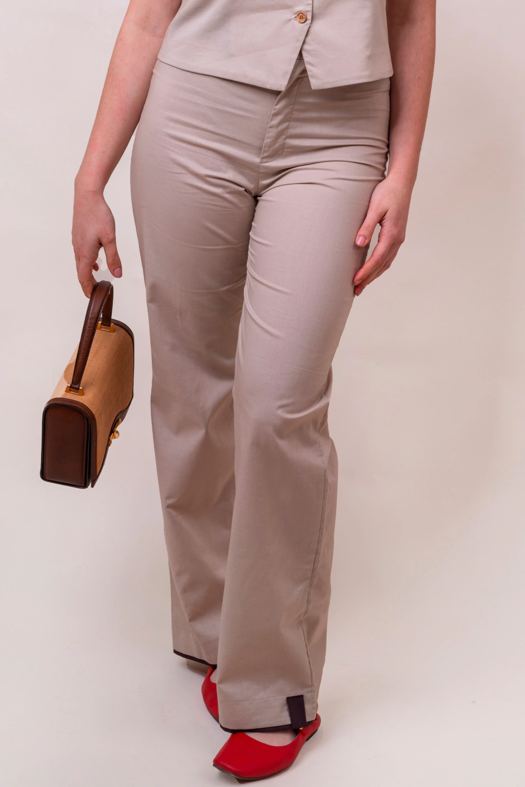 PANTALON ALMENDRO