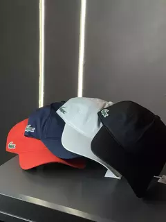 BONÉ LACOSTE SPORT LINHA PREMIUM na internet