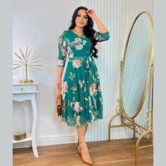 vestido midi feminino estampado com manga 3/4 acompanha cinto.