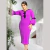 vestido midi tubinho manga longa com laço frontal e na manga .