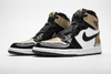 Tênis Air Jordan 1 Retro High OG NRG Gold Toe