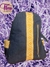 Mochila pequeña de mezclilla con bordado vertical amarillo