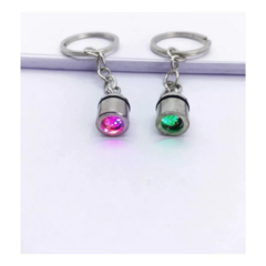 Llavero Con Luz Led Con Distintos Tonos Fiestas Regalo - comprar online