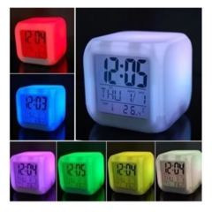 Reloj Despertador Alarma Temperatura Y 7 Luces De Colores - Tu_tienda_onlineya
