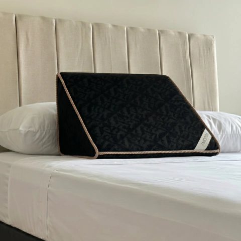 Almohada Triangular