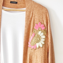 Imagen de Cardigan De Lanilla Bremer Con Bordado En Rosa