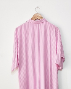 Imagen de Vestido Chemise Extralargo Rayado Con Mariposa