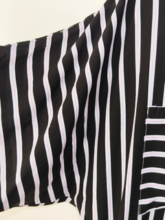 Vestido Chemise Extralargo Rayado Con Mariposa - comprar online