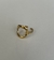 Anillo cuadro dorado y plateado en internet