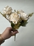 Buquê de Rosas com Flor do Campo x6 - Pérola - comprar online