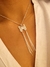 Colar Borboleta com Correntes Pendentes