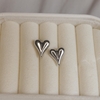 Aretes corazones mini plateados