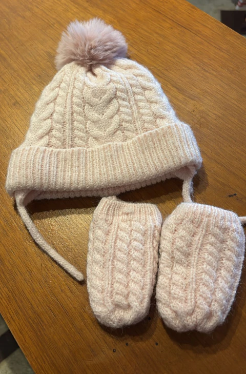 Gorro + Luvas -PRIMARK -2/4A -CÓD 3070