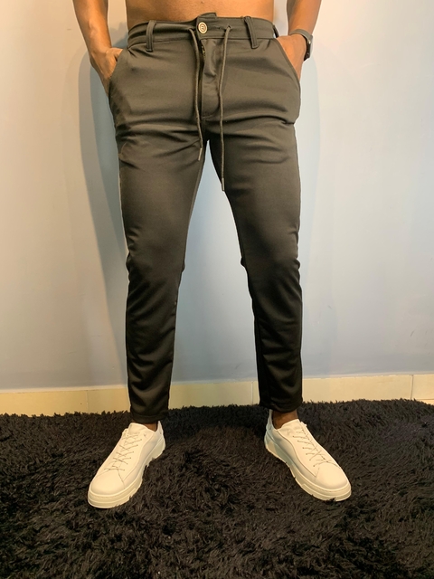 Calça em Alfaiataria Tech