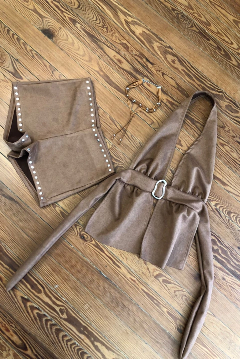 TOP HALTER