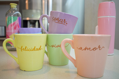 Taza de ceramica tono pastel
